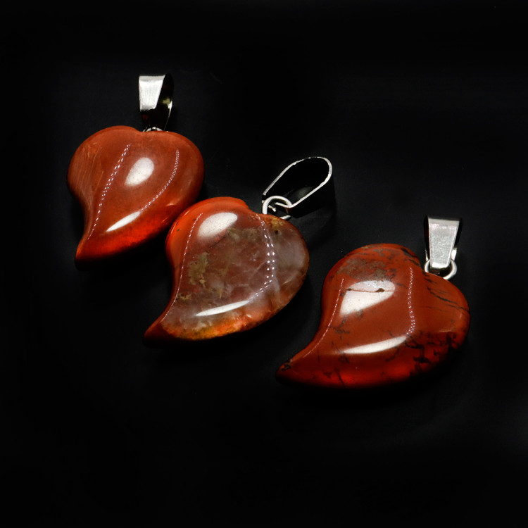Подвеска Листочек из камня Красная яшма - привлекает денежные энергии 3см