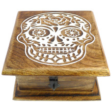 75-2 Шкатулка резная Череп 15х15х8,5см в ассорт.