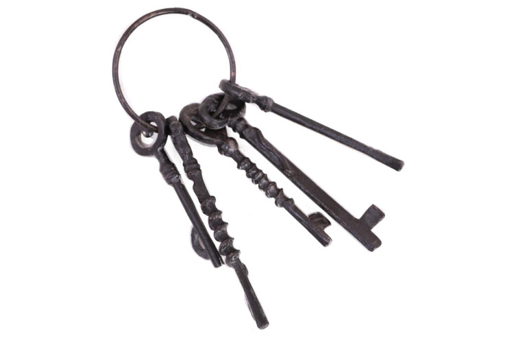 Сувенир "Связка 5 Ключей"(железо)