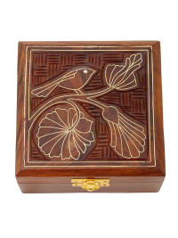 Шкатулка (дерево) резная "Птичка" 12х12х5см  Шк54