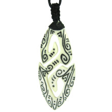 350-07 Амулет 70х30мм, кость