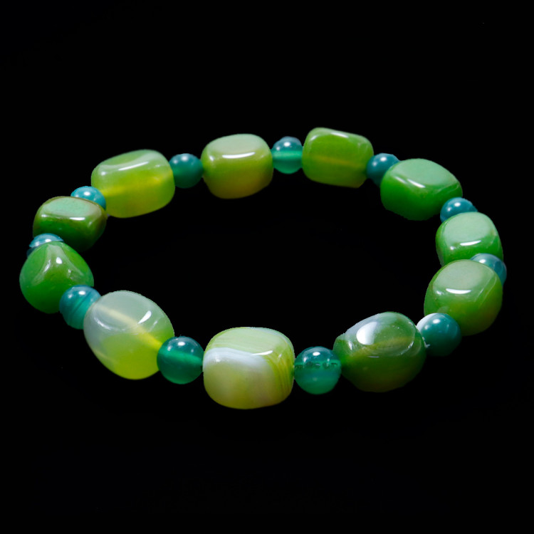 Браслет из камня Зеленый агат - камень счастья и исполнения желаний