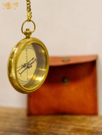 Компас 2,5" в кожаном футляре