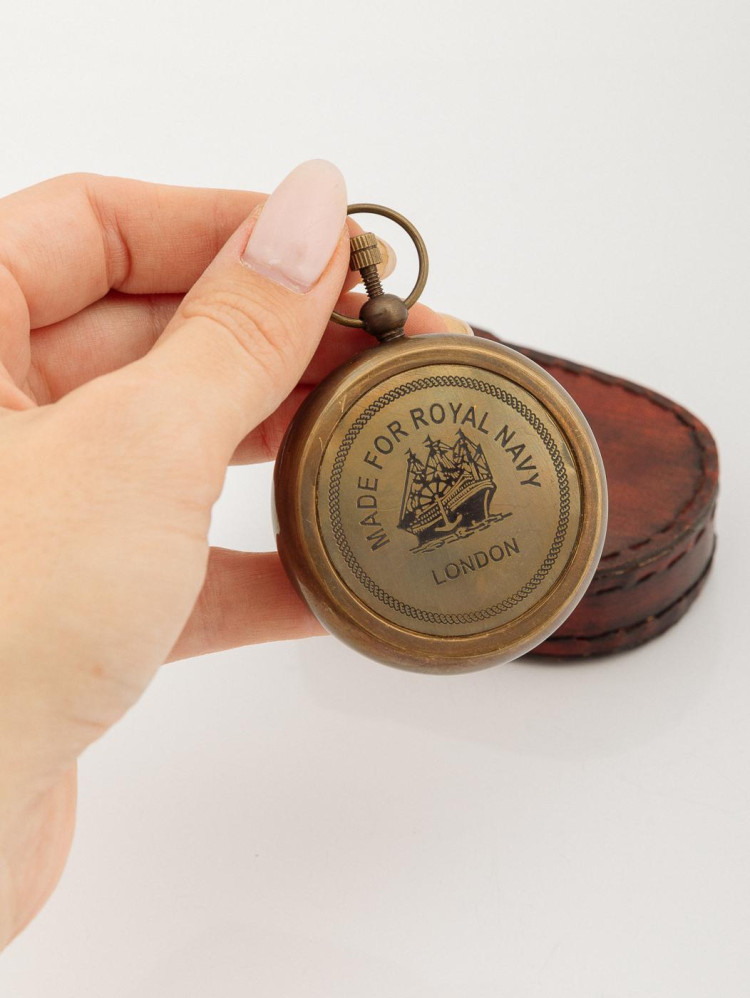 Компас 2,5" в кожаном футляре