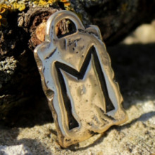 BV09-19 Амулет № 19, Руна Эваз, бронза, 17*28мм (Р ) BV09-19 Амулет № 19, Руна Эваз, бронза, 17*28мм (Р )