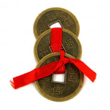 Связка из трёх монет (диаметр монеты - 2,7см) Связка из трёх монет (диаметр монеты - 2,7см)