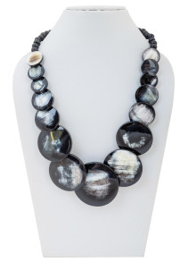 Украшение бусы из рога  Р-1158