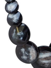 Украшение бусы из рога  Р-1158