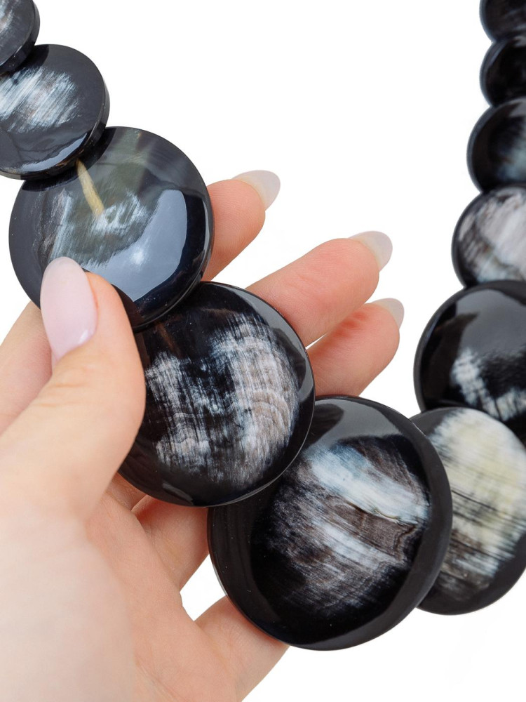 Украшение бусы из рога  Р-1158