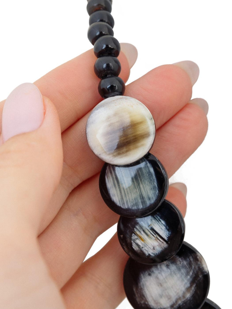 Украшение бусы из рога  Р-1158