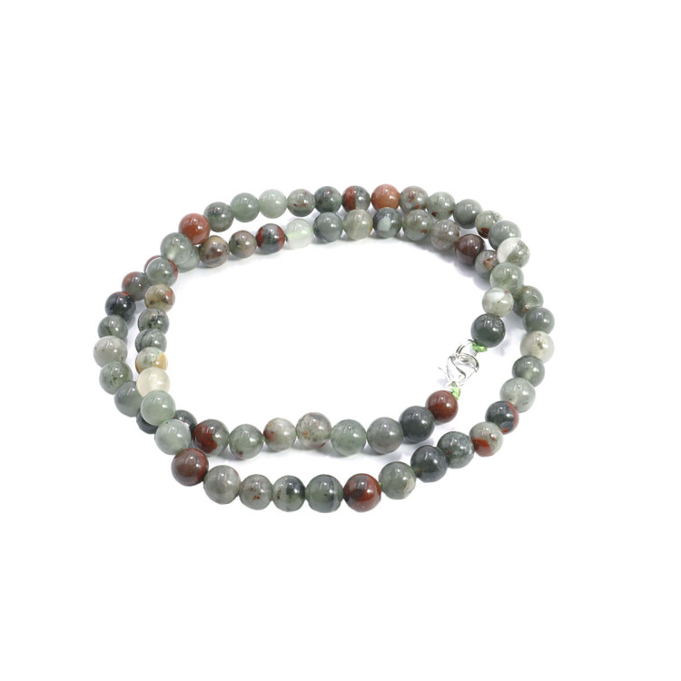 Бусы из камня Яшма кровавая серая дарует защиту от порчи и убирает блоки с денежного канала