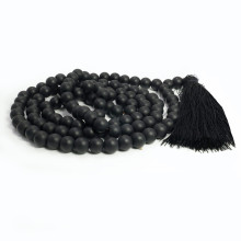 Четки  из камня Шунгит способен привлекать к носителю финансовые потоки 100бус 8mm