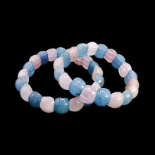 Браслет из камня Розовый кварц и Аквамарин помогут разбудить остывшие чувства