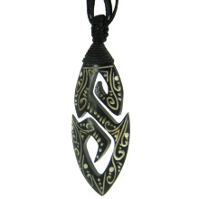 350-29 Амулет 65х28мм, кость