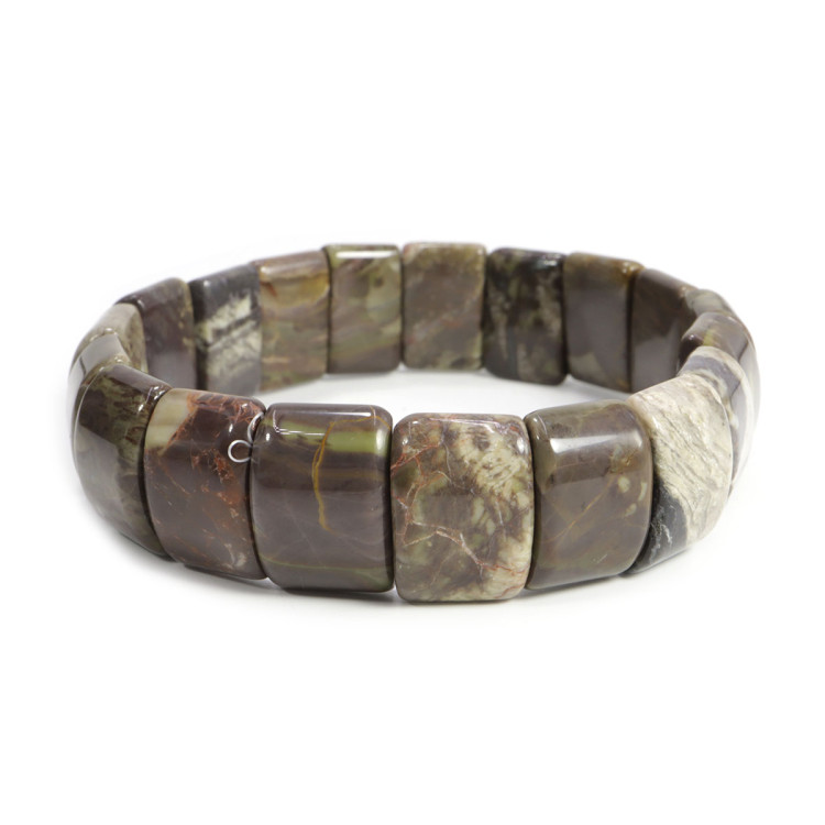 Браслет из камня Яшма нaкaпливaeт энepгию и oтдает ее в нужный момент владельцу