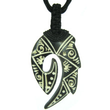 350-32 Амулет 50х30мм, кость