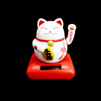 Манеки Неко  оберег на процветание Манящий кот белый 9см