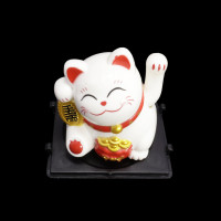 Манеки Неко  оберег на процветание Манящий кот белый 5см