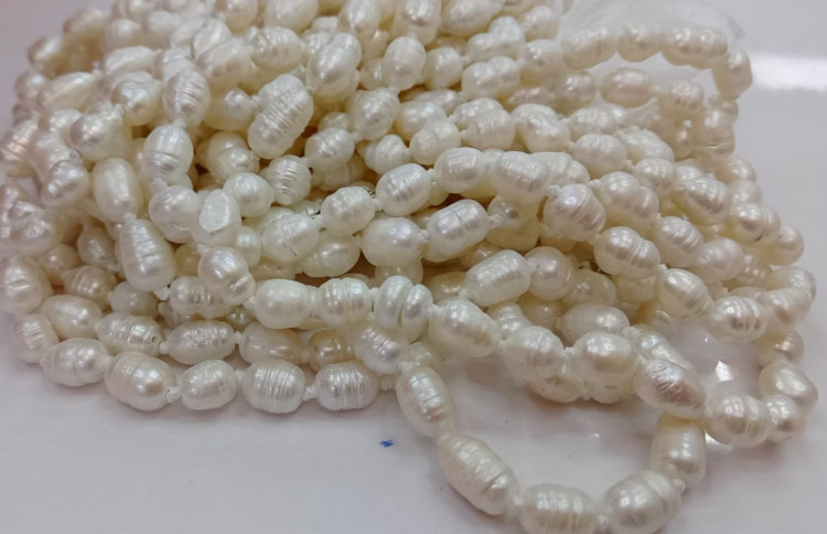 Бусы натуральный жемчуг  Рис - камень королев, дарующий любовь и счастье