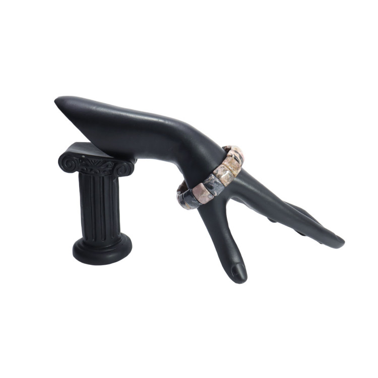 Браслет из камня Родонит поднимает весь род на защиту и дарует помощь свыше