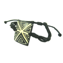 355-06 Браслет 28x24мм, кость, текстиль