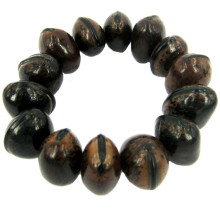 Браслет из семян Криптомерия на любовь