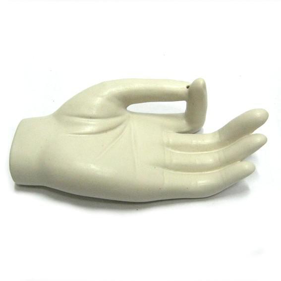 Подставка рука купить. Подставка под агарбатти рука керамика. Керамическая рука. Рука из керамики. Подставка руки Керамик.