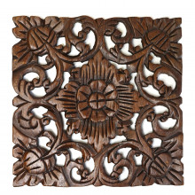 Резное панно