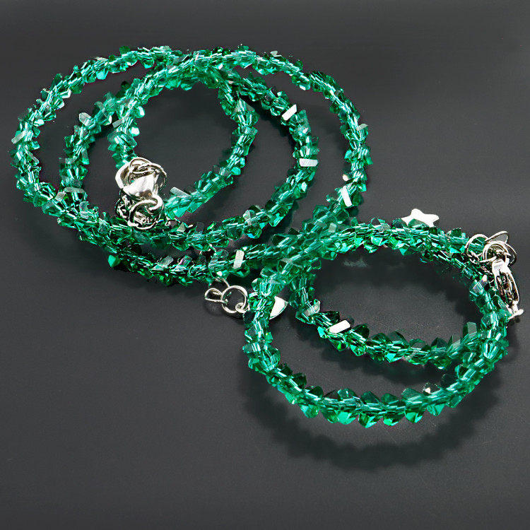 Набор бусы и браслет из Алмазной крошки изумрудно-зеленого цвета