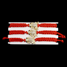 Браслет  Gold and Silver красная нить с Жабой богатства уп-3шт металл стразы текстиль