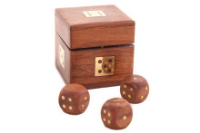 Сувенир "Игральные кости" (дерево)  Иг1408