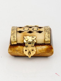 Шкатулка с инкрустацией (кость)  Шк121/2