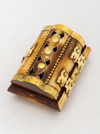 Шкатулка с инкрустацией (кость)  Шк122/3