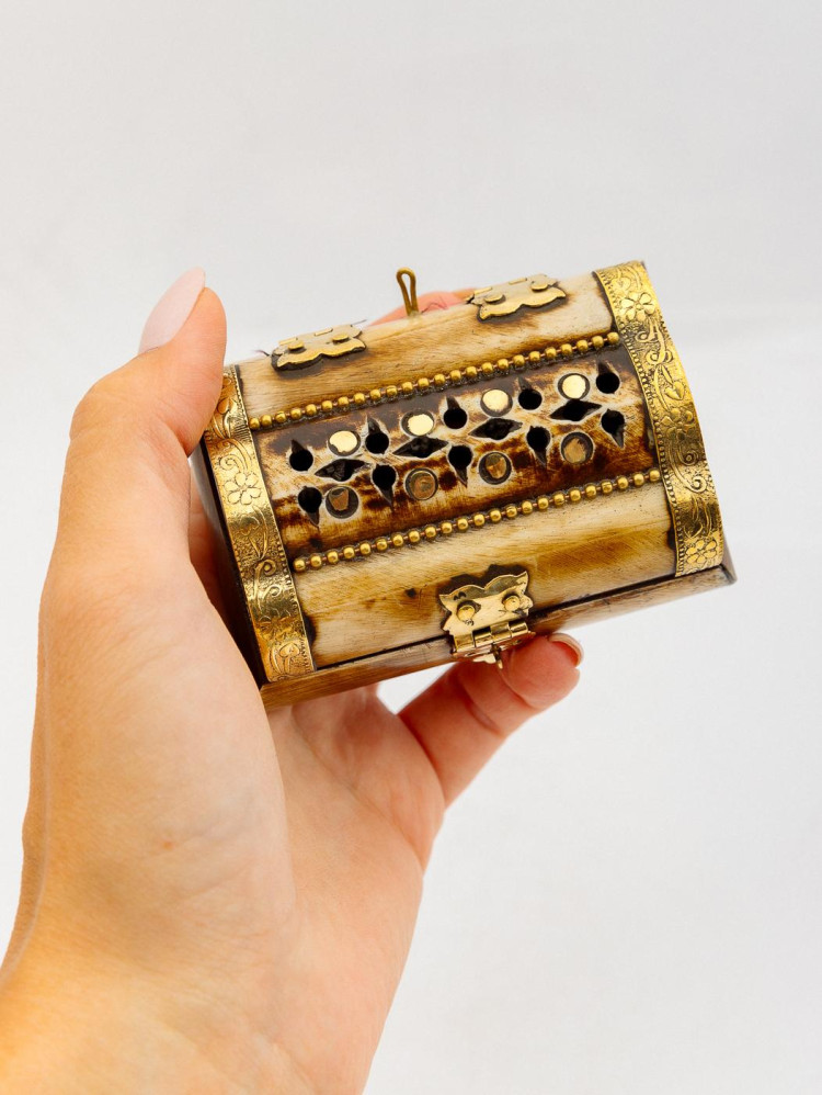 Шкатулка с инкрустацией (кость)  Шк123/2