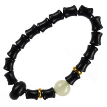 109-74 Браслет 8мм, дерево