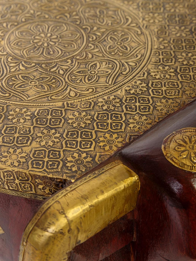 Табурет "Слон" (дерево,латунь) 43*30*30 Мб221/1