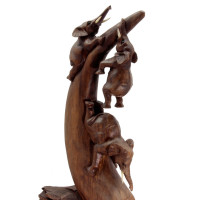 Скульптура Три слона