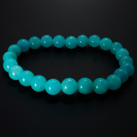 Браслет из камня Аквамарин помогает вносить ясность в дела отношения