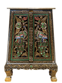 Комод "Павлины"