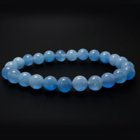 Браслет из камня Аквамарин помогает вносить ясность в дела отношения