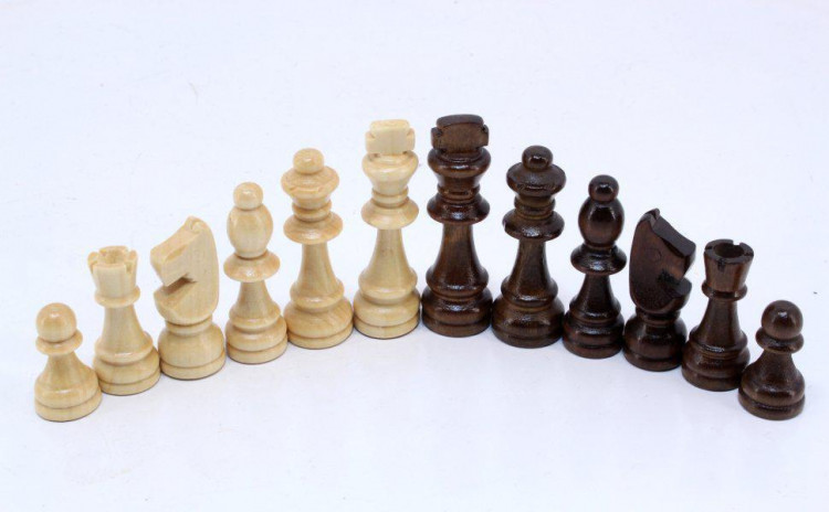 Комплект деревянных фигур для игры в Шахматы