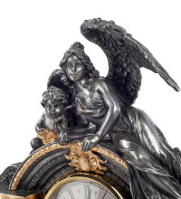 Часы в стиле барокко "Ангел и его дитя"