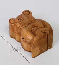 Сувенир-шкатулка с секретом КОАЛА 12х9 см. (красное дерево)