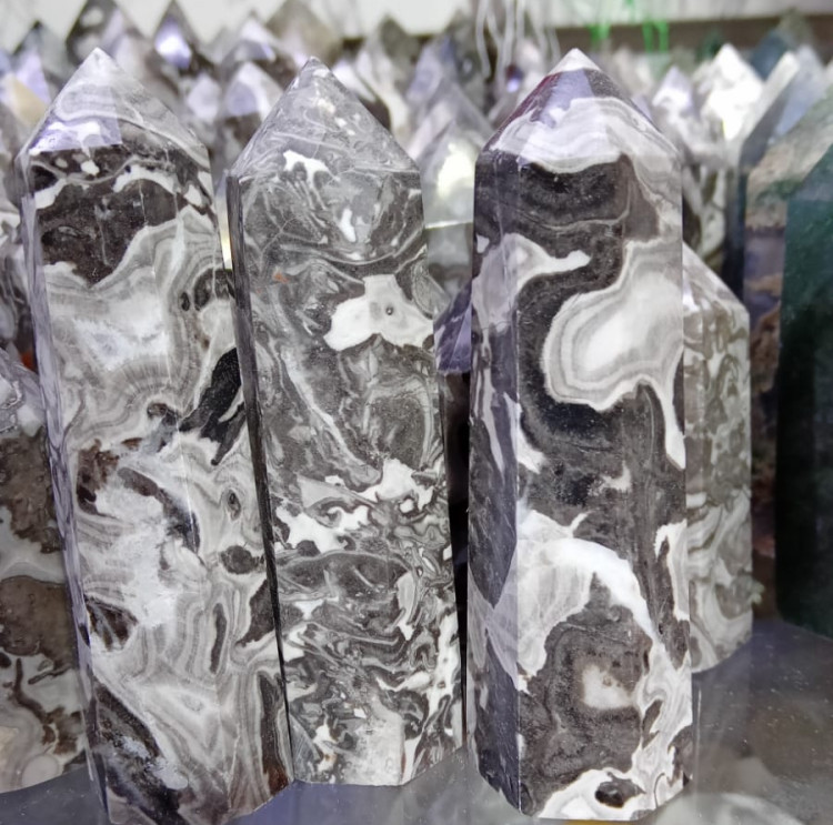 Кристалл камень Яшма от 7.5см-8см дарует удачу в карьере счастье и достаток Китай