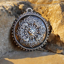 BV07-16 Ом в Лотосе, бронза, 34*38мм (СП ) BV07-16 Ом в Лотосе, бронза, 34*38мм (СП )