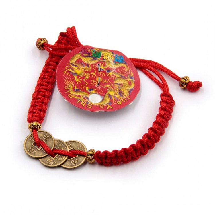 Браслет  Красная нить с 3 монетами - денежный оберег на левую руку Китай