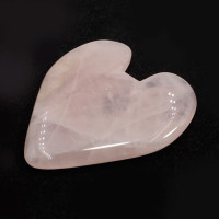 Скребок сердечко из натурального камня Розовый кварц для лица и массажа Гуаша